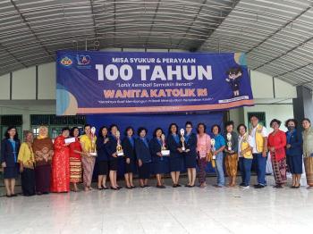 Wanita Katolik RI DPC Tanjungkarang Gelar Lomba Eco Brick dan Nasi Tumpeng Dalam Perayaan 1 Abad Wanita Katolik RI