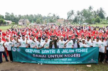 Aktif Rangkul Kalangan Pesantren di Jateng, Ribuan Santri - Masyarakat Kabupaten Lampung Selatan Suarakan Ganjar Presiden 2024