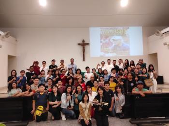 Praise and Worship PD St. Lucia Paroki Kristus Raja Katedral Kembali Hadir   