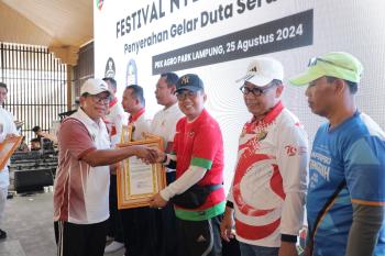 Pj Gubernur Samsudin Santap Seruit Lampung Bersama 2000 Warga 