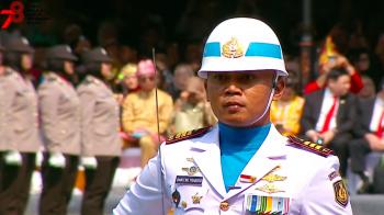 Kapten Mar Ganteng Prakoso dari Brigif 4 Marinir/BS, Komandan Paskibraka Nasional HUT RI ke-78 di Istana Negara 