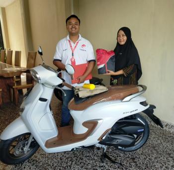 Musim Hujan, Beli Motor Honda Gratis Jas Hujan Hingga Jaket Spesial Honda #Cari_Aman