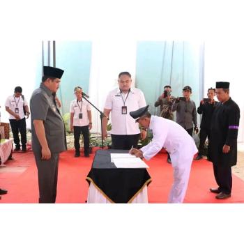 Bupati Lampung Tengah Musa Ahmad Melantik Kepala Lampung 