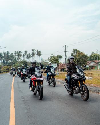 TDM Gelar CB150X Explore Wisata Lampung 