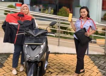 Musim Hujan, Beli Motor Honda Gratis Jas Hujan Hingga Jaket Spesial Honda #Cari_Aman 