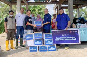 XL Axiata Peduli Salurkan Bantuan Warga Terkena Dampak Bencana Banjir dan Lahar Dingin Gunung Marapi di Sumatera Barat 