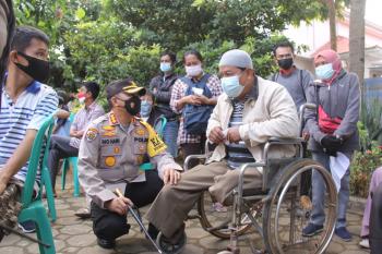 Polresta Bandar Lampung Gelar Vaksinasi Bagi Penyandang Disabilitas