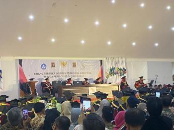 ITERA Wisuda 103 Sarjana, Rektor Harap Jaga Nama Baik Kampus 