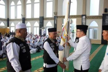 418 Jamaah Haji Asal Lampung Selatan Resmi di Lepas Menuju Tanah Suci 