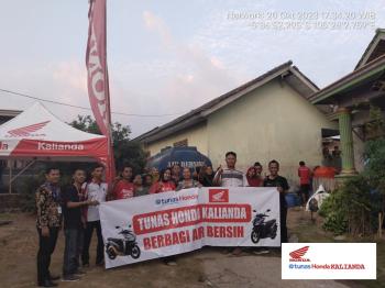 Tunas Honda Kalianda Berbagi Air Bersih 