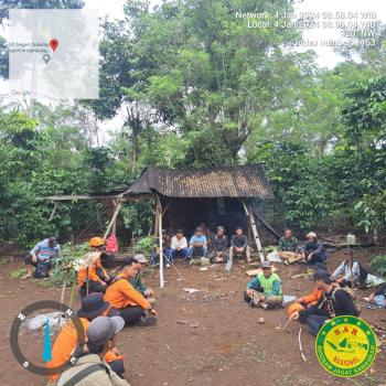 Seorang Nenek Tersesat di Hutan Desa Sukaraja Lampung Barat, Berhasil di Evaluasi Oleh Tim SAR Gabungan Dalam Keadaan Selamat  