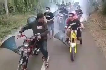 Jangan Terlalu Sering Menggeber Motor, Ini Bahayanya 