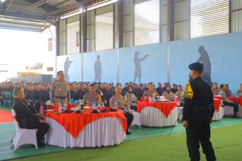 Polda Lampung Andalkan Pasukan Brimob Untuk Hadapi Krisis Kemanusian Selama Masa Pemilu