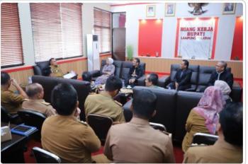 Rektor Unila Menerima Audiensi Bupati Lampung Selatan