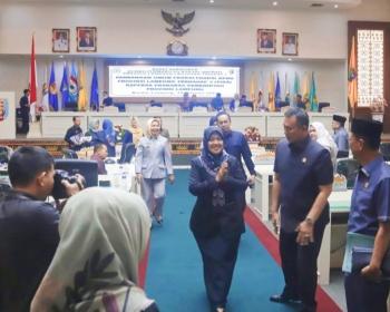 Wagub Chusnunia Mengikuti Rapat Paripurna DPRD Provinsi Lampung Lanjutan Pembicaraan Tingkat l