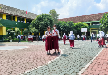 Soal Baju Adat Jadi Seragam Sekolah, Disdik Bandar Lampung: Akan Kami Pelajari